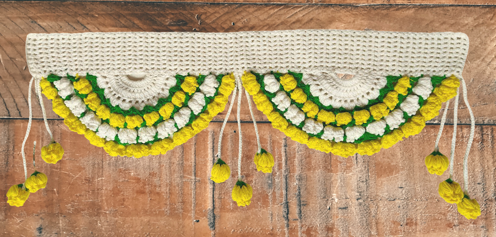 Sunlit Scallop Crochet Door Valance (Toran)