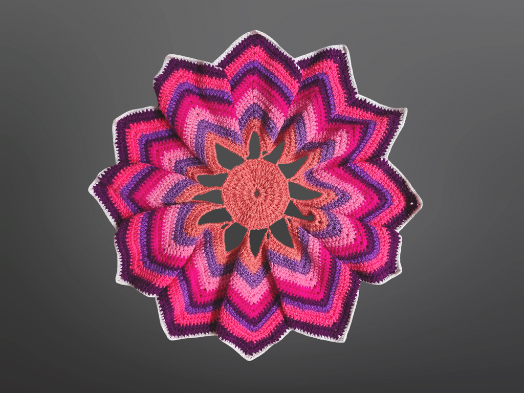 Radiant Petals Crochet Tablemat (Thaliposh)